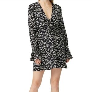 The East Order Elsa Floral V Neck Long Sleeve Mini Dress Sz M